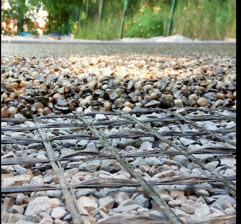 Mesh för stärkande stenmatta